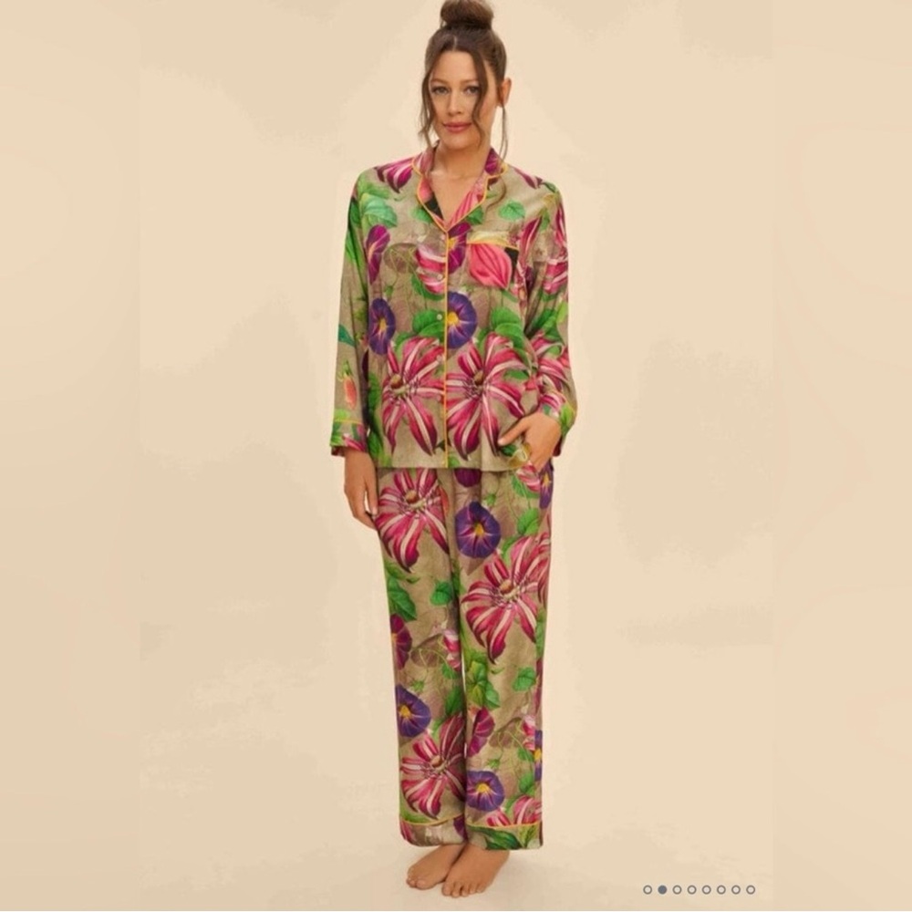 Powder UK Super Soft Long Pajama Set in Floral Botanical Print Size Small